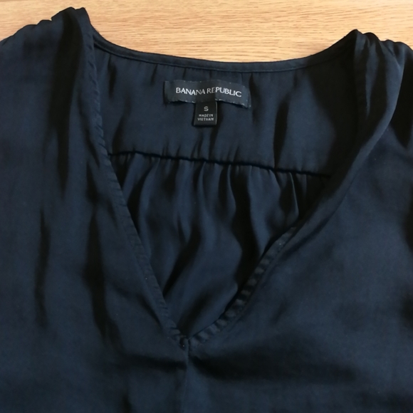 Black satin peplum top BR - Picture 2 of 6